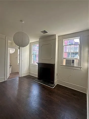 Building Photo - 727 Esplanade Ave #203