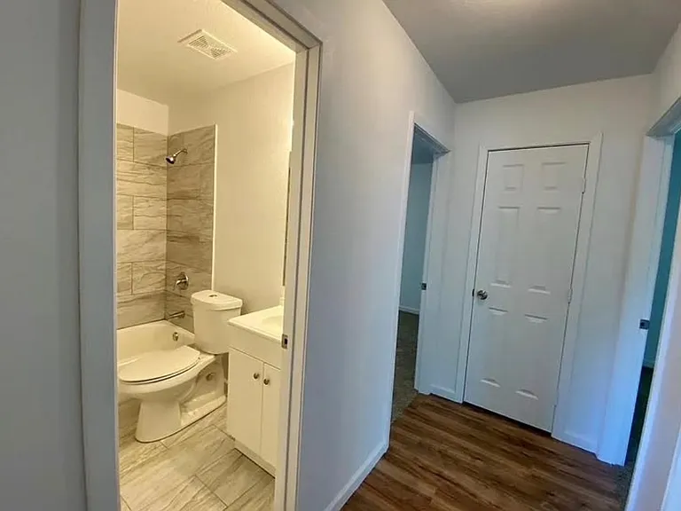 3320 N Ave — Photo 10