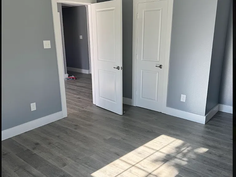 1517 Glen Ave — Photo 12