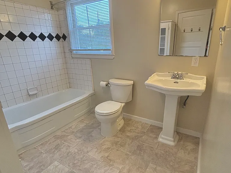 3155 2nd Ave #NA — Photo 5