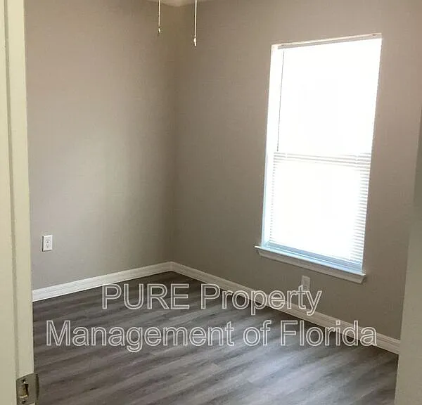 6577 SW 140th Place Rd #2 — Photo 8