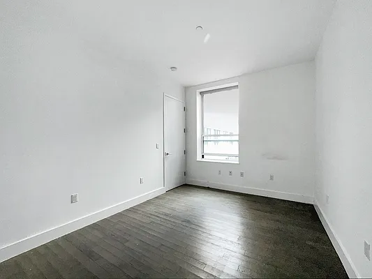 Rented by Keller Williams NYC | media 16