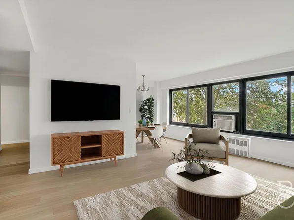 3343 14th St APT 4B, Astoria, NY 11106