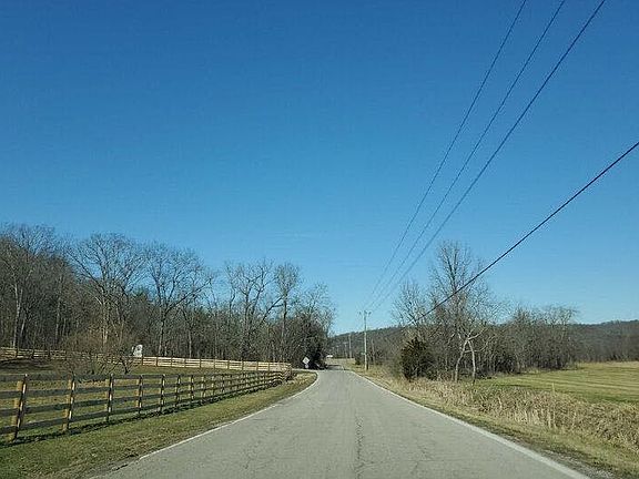 5th image of 2985 Rich Rd