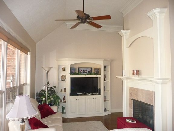 5th image of 524 Asbury Lane Dr