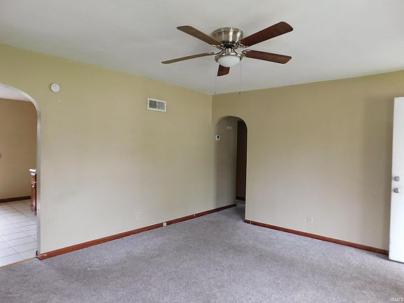 4th image of 105 N Norman Ave