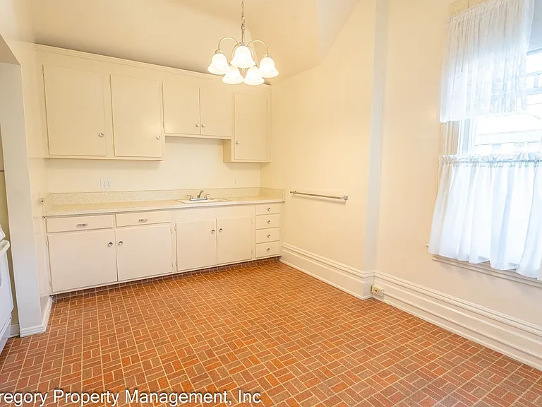 1210 Paru St. — Photo 3