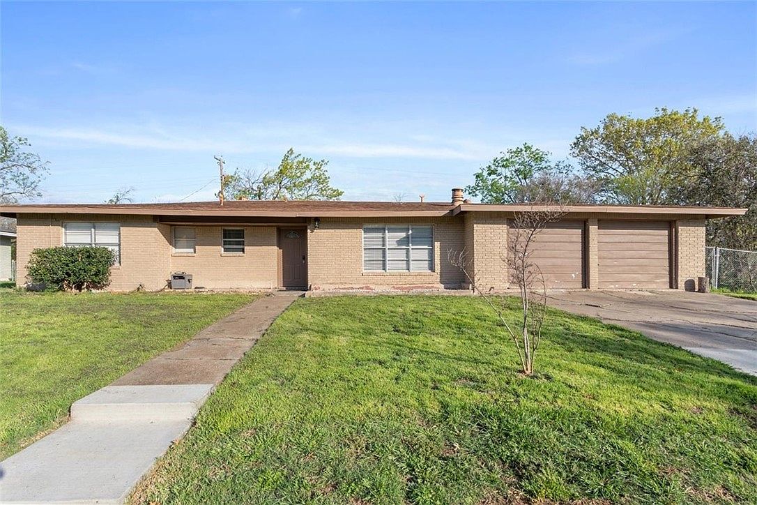703 W Margaret St, Robinson, TX 76706 MLS 214187 Zillow