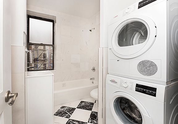 2nd image of 15 Crown St APT 4E