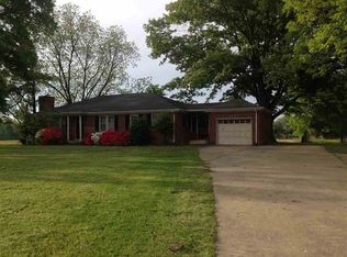 3707 Edgewood Rd, Newbern, TN 38059