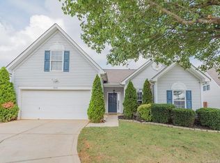 9042 Sanders Creek Ct, Charlotte, NC 28269