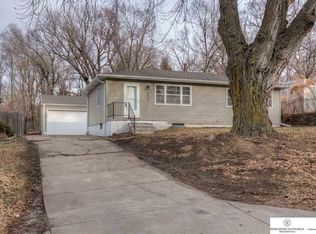 6407 N 44th St, Omaha, NE 68111