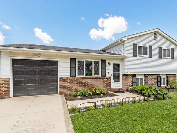 1301 Saffron Pl, Galloway, OH 43119