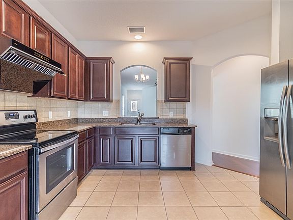 5th image of 7815 Tuscany Woods Dr