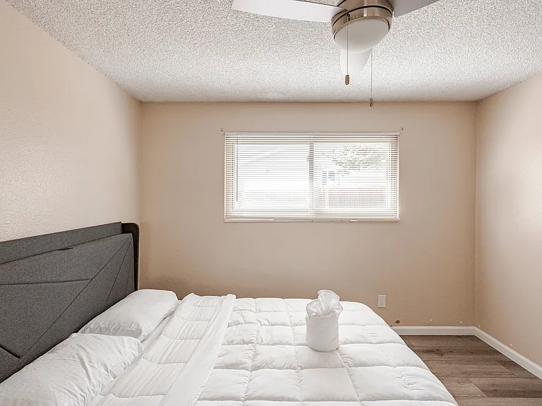 6129 Wolff St — Photo 11