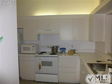 3rd image of 14971 Vista View Way APT 1007
