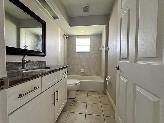 5th image of 111 Shaddock Drive