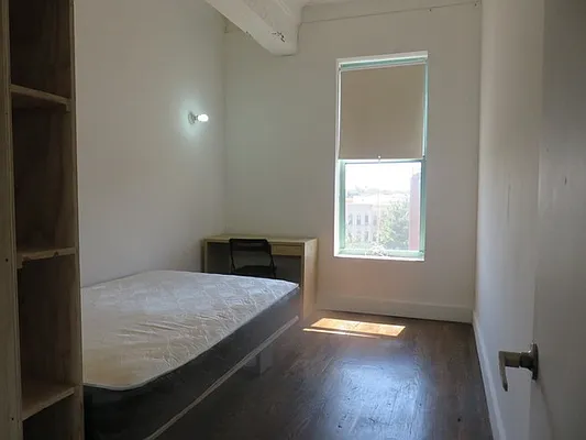 Rented by Regal Management | media 44