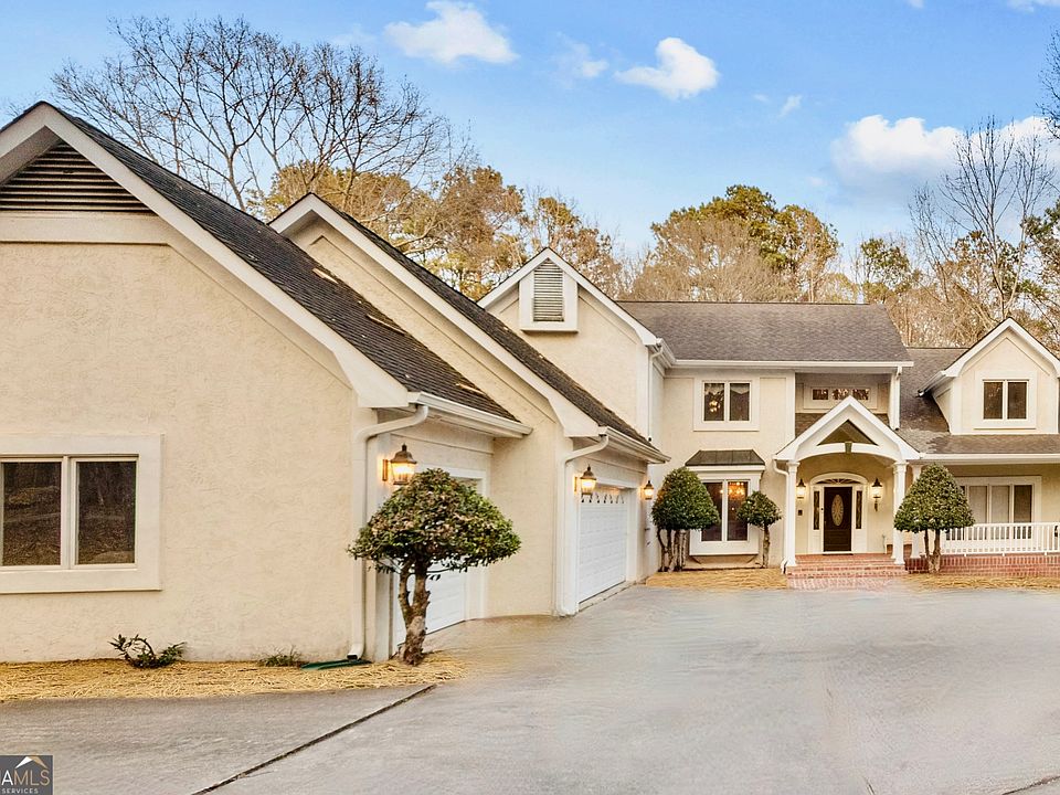 1st image of 140 Thorne Ridge Trl