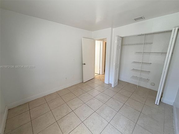 5th image of 1818 Racquet Ct