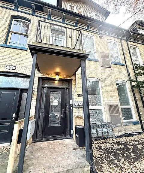 259 Gerrard St E #2A — Photo 1