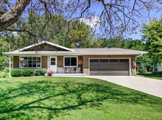 18 Eldon Ct, Madison, WI 53716