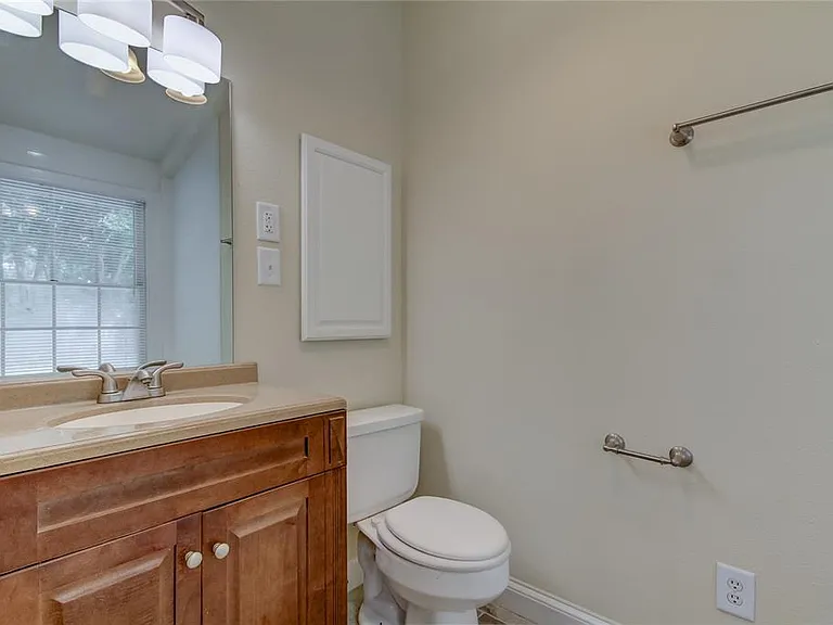 10406 Reclinata Ln — Photo 47