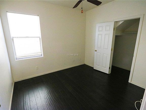 4th image of 3585 Gloucester Gate St #0