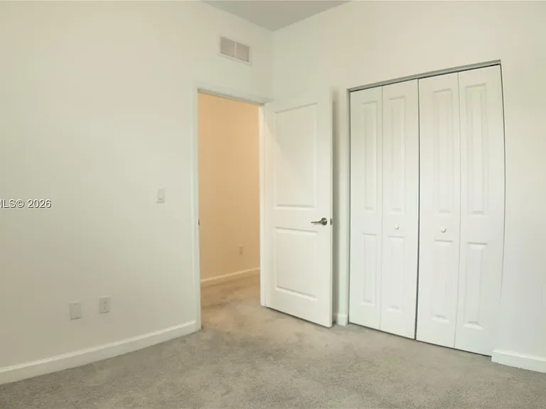 4612 Hollister Ave — Photo 15