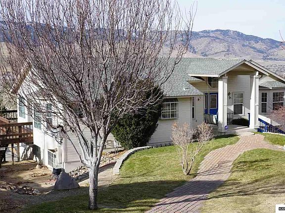 2nd image of 2445 Dawn Cir