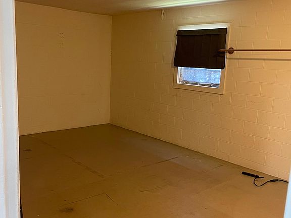 5th image of 6851 SE 53rd Pl