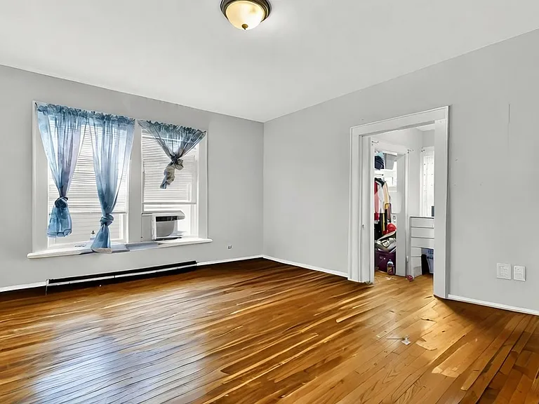 1440 Wood Ave — Photo 3