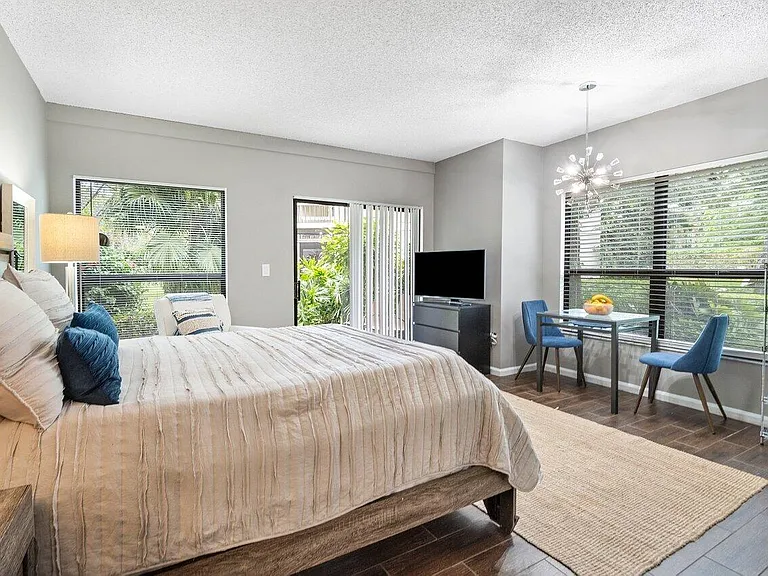 11863 Wimbledon Cir #407 — Photo 2