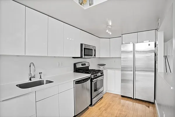 Sold by Douglas Elliman | media 2