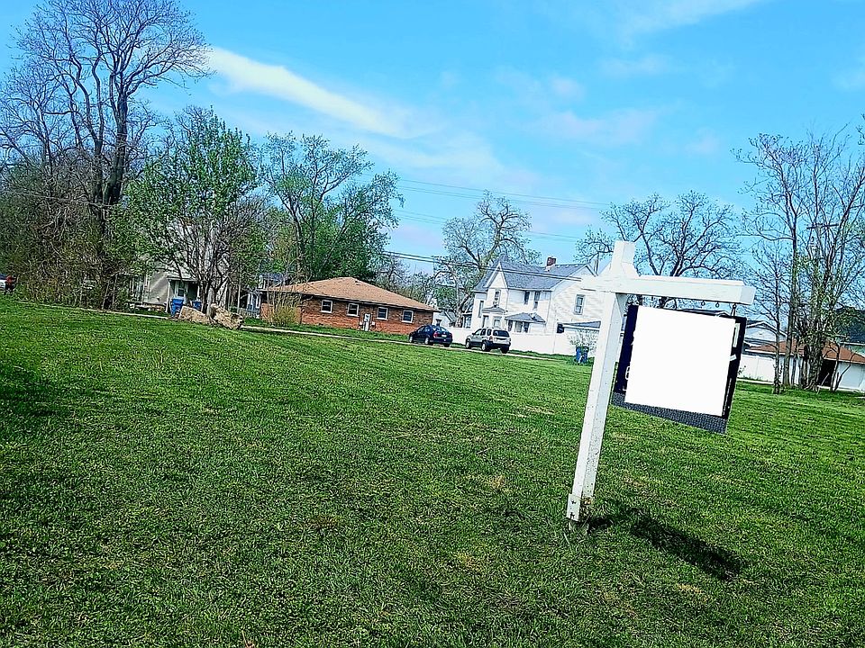 1st image of 215 N Rosewood Ave