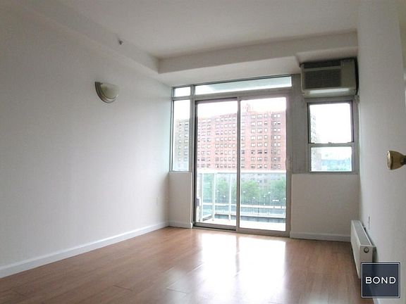 4th image of 22 Marble Hill Ave APT 4H