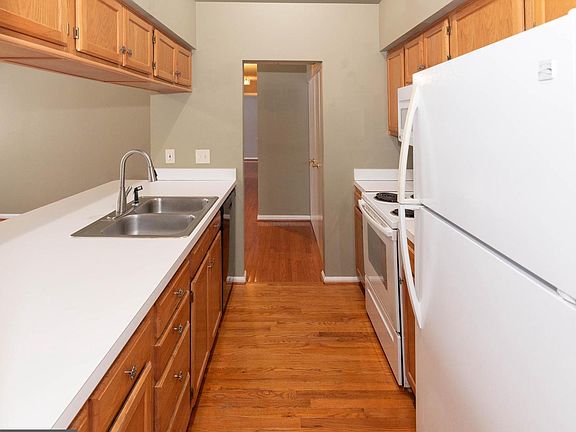 5th image of 14201 Woolen Oak Ct #932