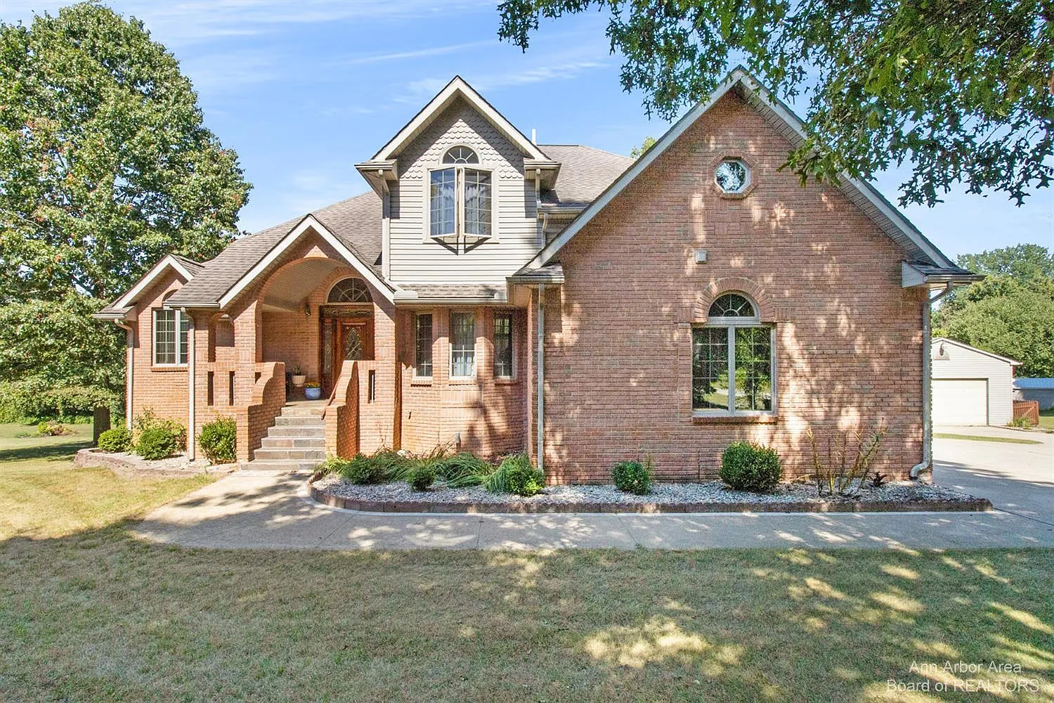 930 Beaver Crossing Ln photo 1