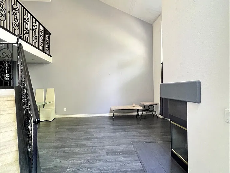 36 Kalmia Pl — Photo 4