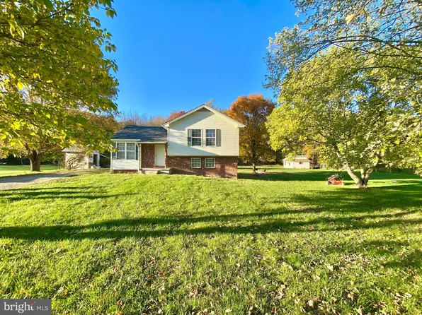 5429 Patterson Creek Rd, Lahmansville, WV 26731