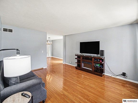 3rd image of 1930 Indigo Rd