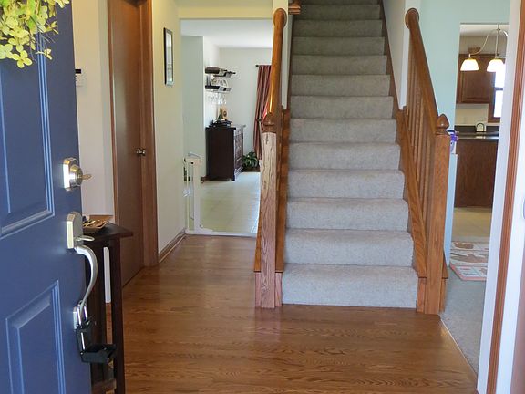 3rd image of 10401 Brookside Dr