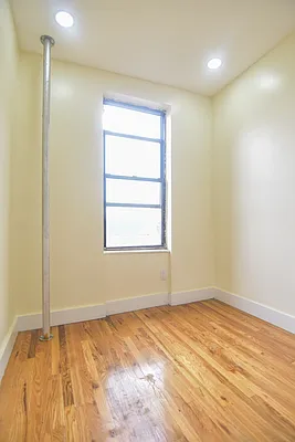 Rented by Bohemia Realty Group | media 10