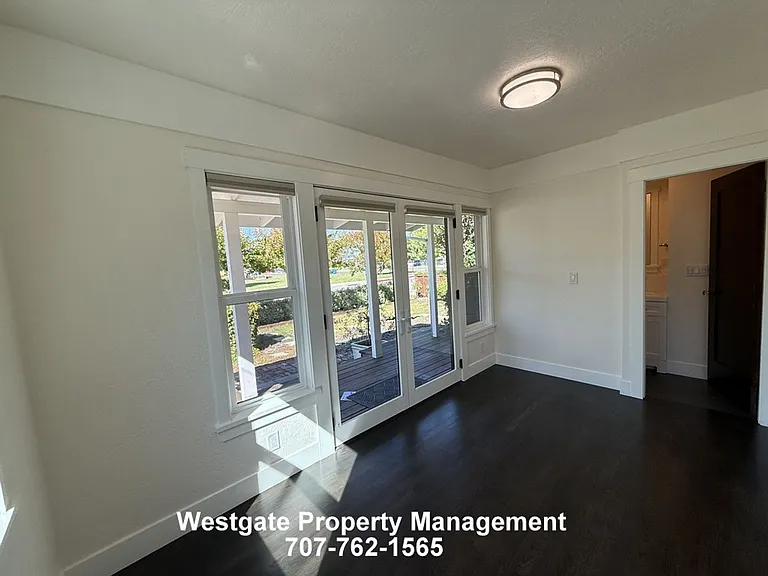 220 Payran St — Photo 26