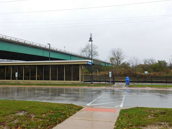 3rd image of 300 Village Cir #C13