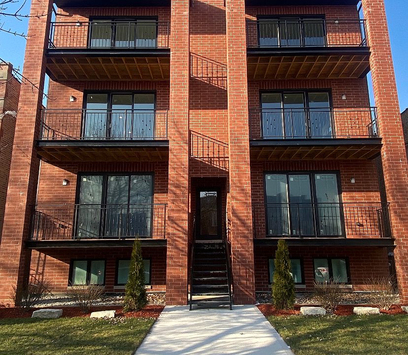 1st image of 3538 N Lowell Ave #1S