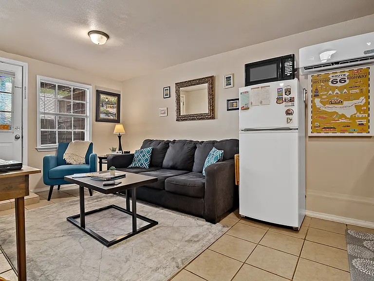 1211 S Elgin Ave #B — Photo 3