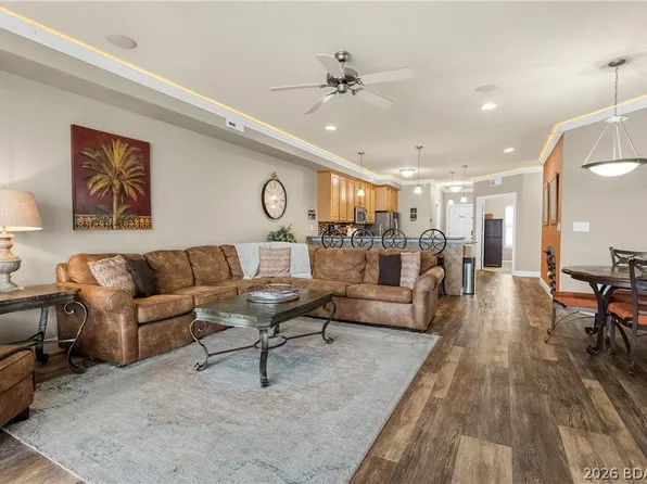 1200 Lands End Pkwy #423, Osage Beach, MO 65065