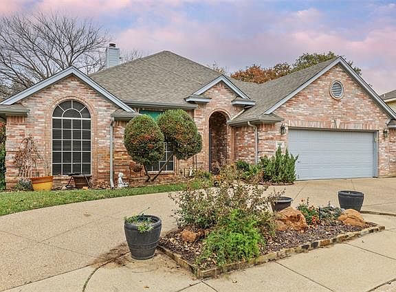 2nd image of 1413 Danielle Dr
