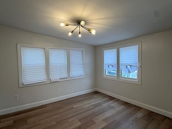 3rd image of 213 Sumner Ave APT 2